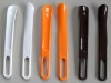 Plastic shoehorn