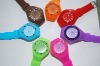 round face silicone watch with time scale