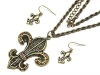 Wholesale Crystal stud fleur de lis deco key pendant necklace
