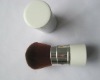 Wholesale white nylon hair retractable makeup brush