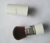 Wholesale white nylon hair retractable cosmetic brush