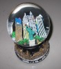 Wholesale 100# souvenir resin water globe