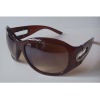 Wholesale 2010 Celebrity sunglasses in latest styles with Metal decorations on the temple