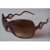 Wholesale Designer sunglasses in latest styles with Metal decorations on the temple