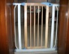 China Auto close expandable baby pet dog safety gate fence