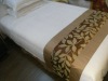 Wholesale 100% Polyester hotel Bed Runner and bed spread