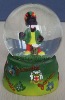 Wholesale (souvenir) resin Christmas snow globe