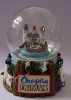Wholesale Beautiful resin snow globe, home decoration
