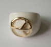 Wholesale fahion peace sign plastic acrylic costume finger ring